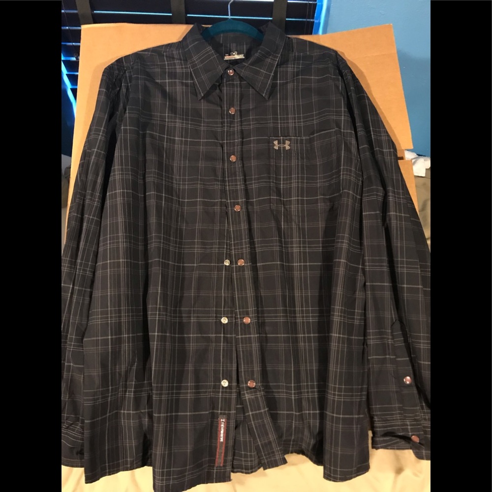 Under Armour Long Sleeve XL